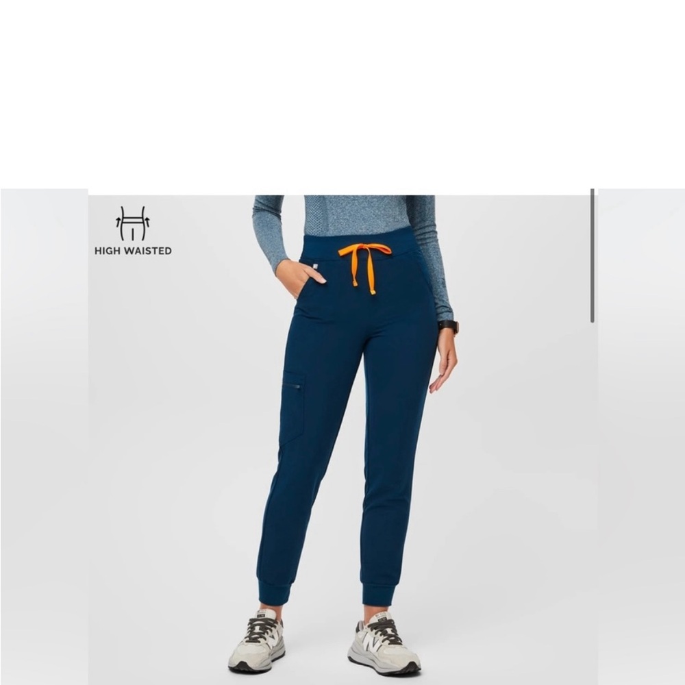 Figs Deep Reef Zamora Petite Joggers Scrub Pants